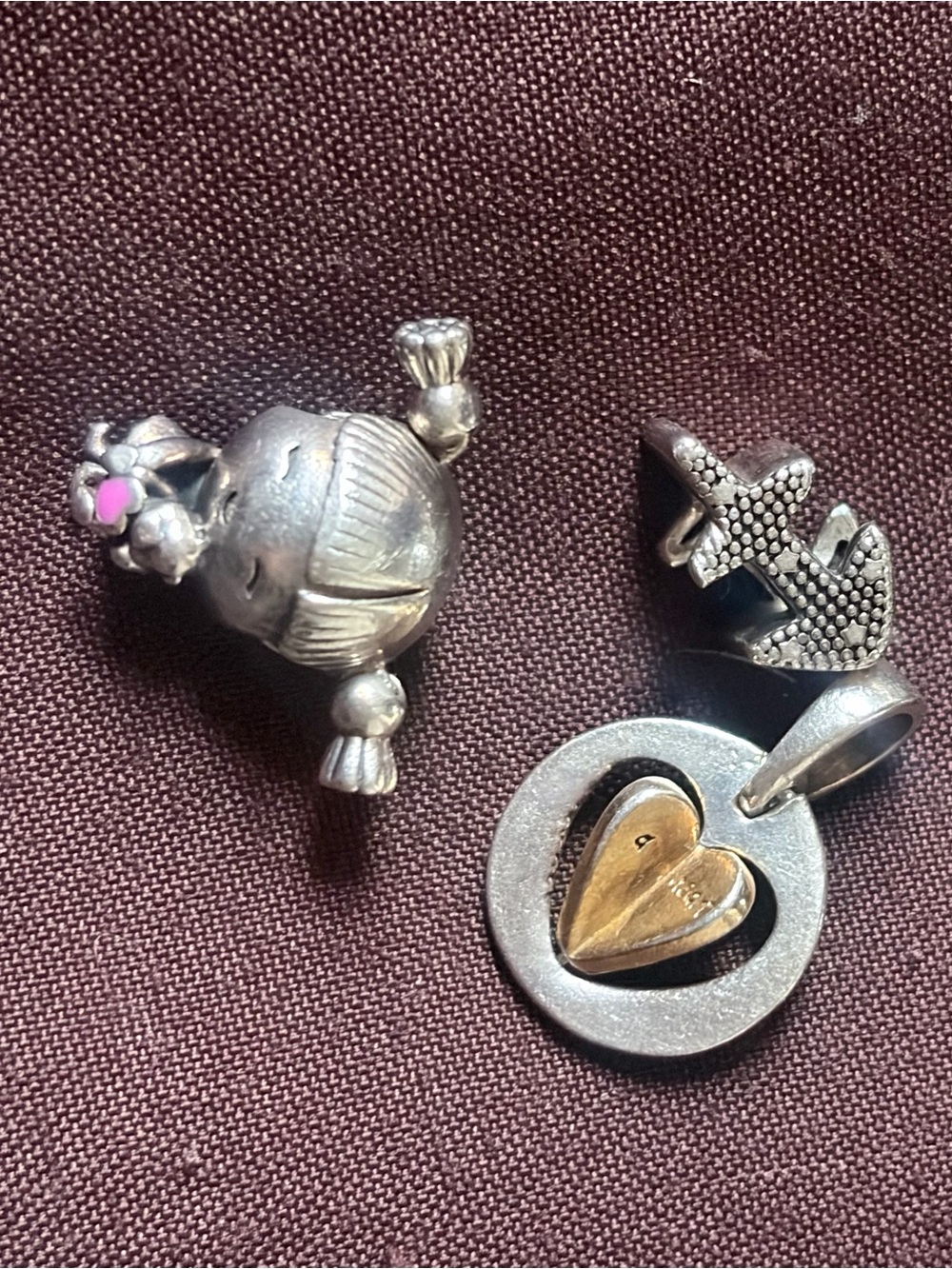 Pandora - Picture 2 of 2